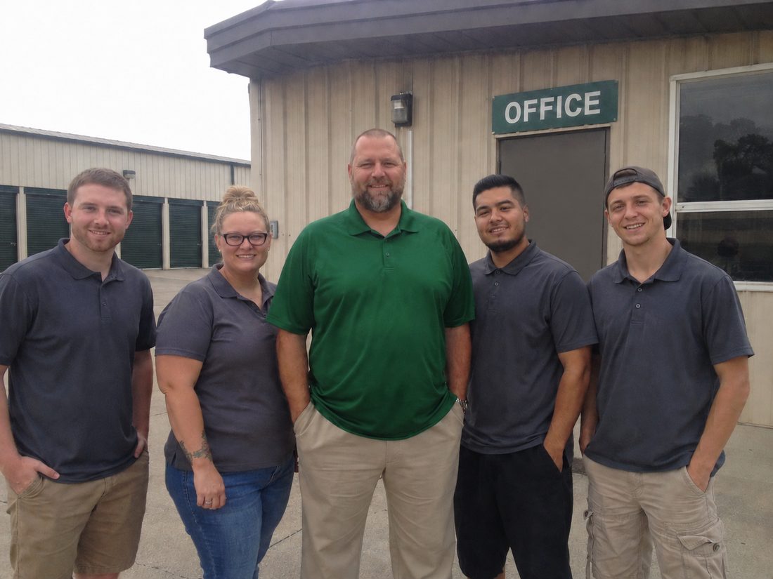 Pest control professionals in Farmington Hills, MI